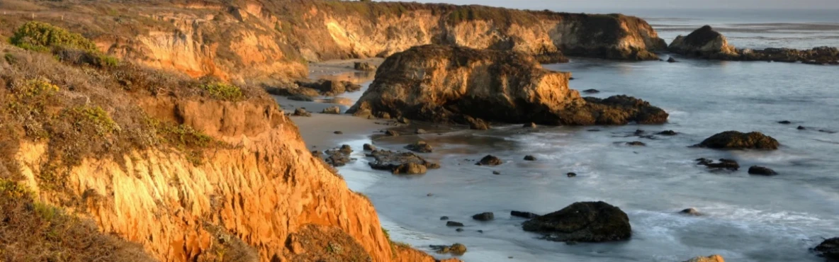 Romantic Getaways in San Simeon: Coastal Sunsets & Memorable Escapes